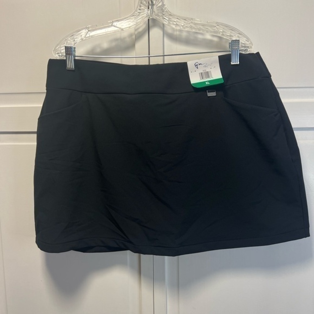 NWT Greg Norman Play-Dry Golf Skort Size Women’s XL Color Black